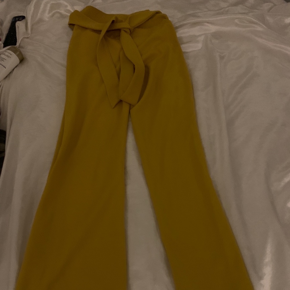 Cute yellow pants
